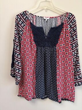 crown & ivy Navy and Red Printed Crochet-Yoke Tunic Size XL